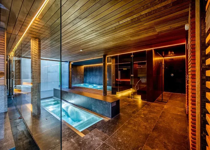 Hotel Mad Mount & 3*